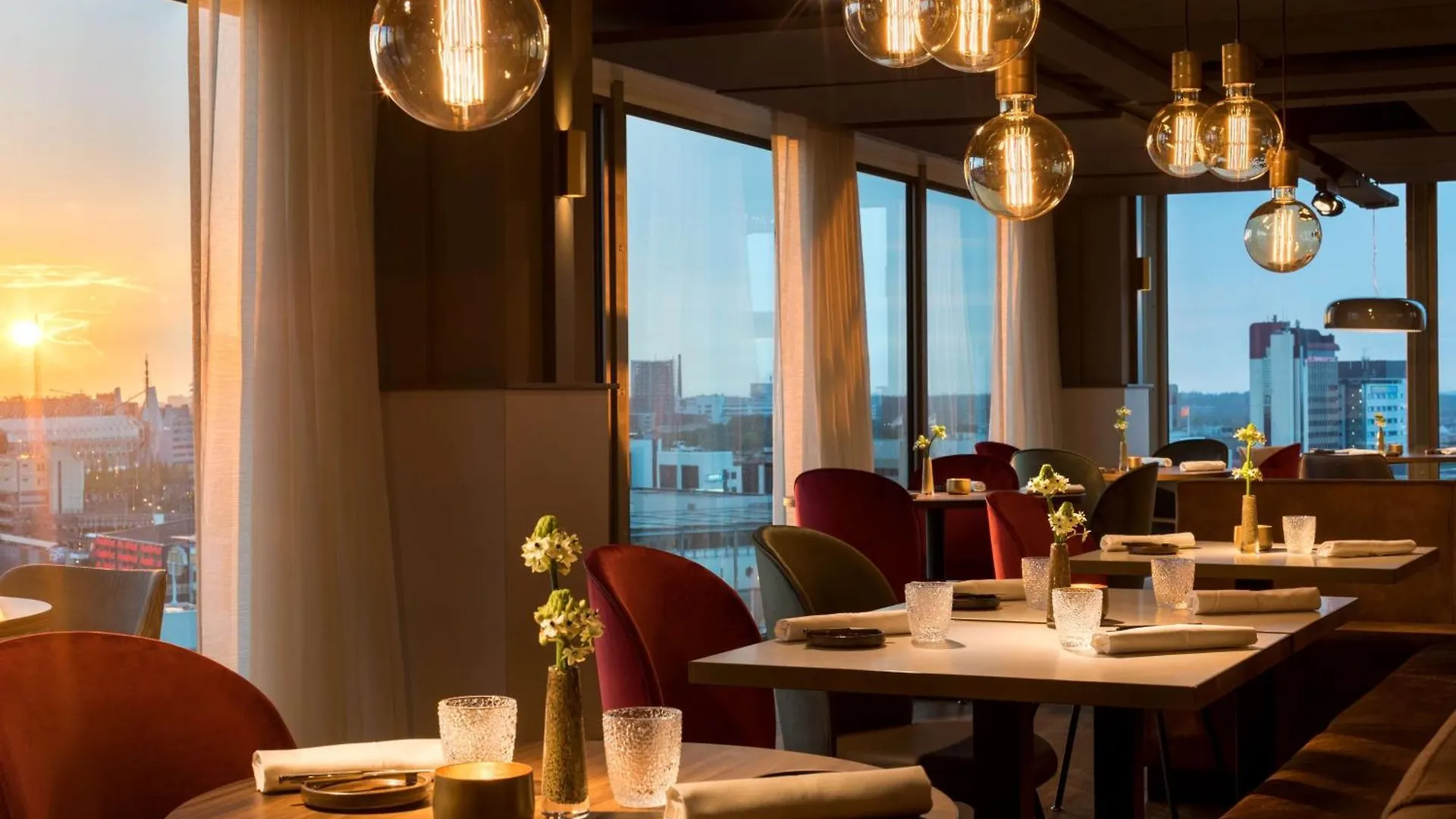 Hotel Nh Collection Eindhoven Centre 5*,  Países Bajos